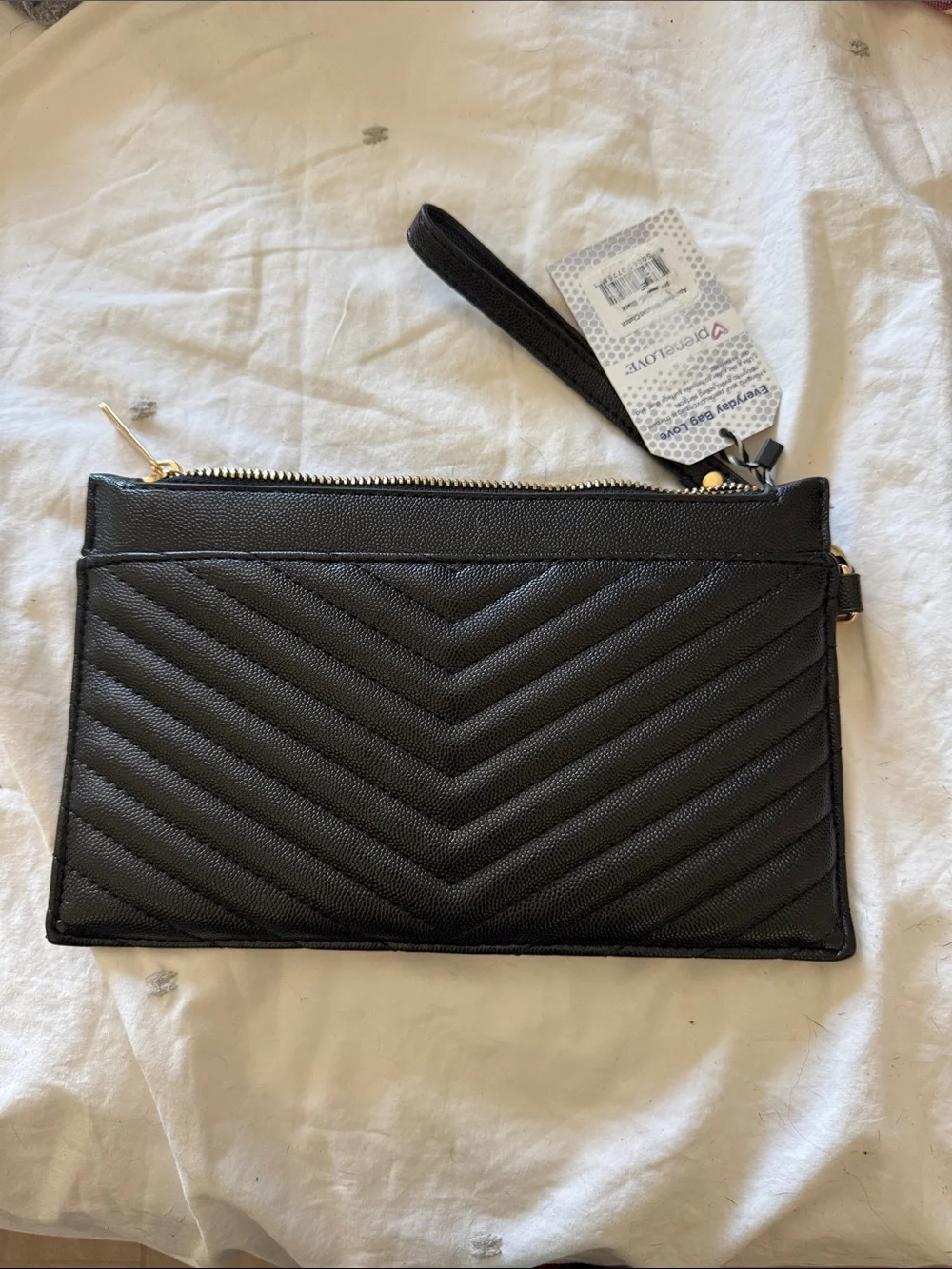 PreneLove Black Quilted Wristlet Clutch with Heart Accent
